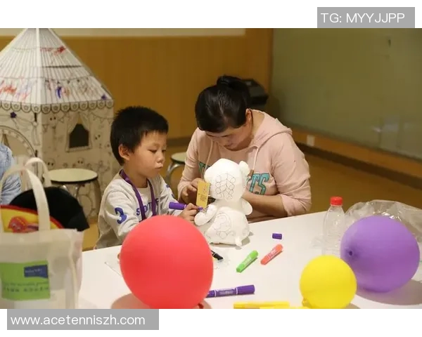 姚明带着孩子们一起逛玩具店寻找梦想中的玩具乐园 姚明带着孩子们一起逛玩具店寻找梦想中的玩具乐园