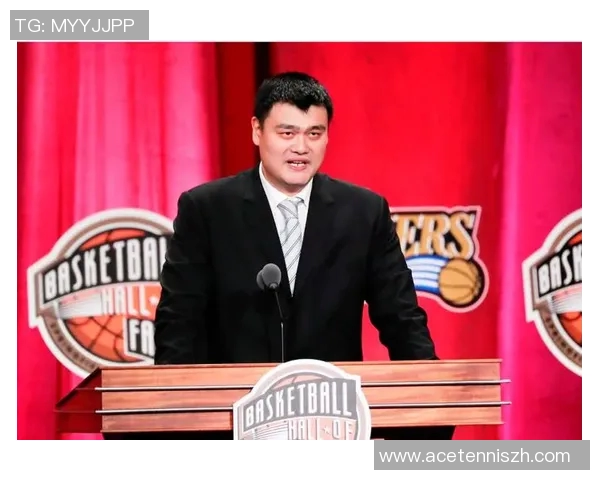 姚明亲笔签名秋衣限量发售引发球迷热潮收藏价值飙升 姚明亲笔签名秋衣限量发售引发球迷热潮收藏价值飙升