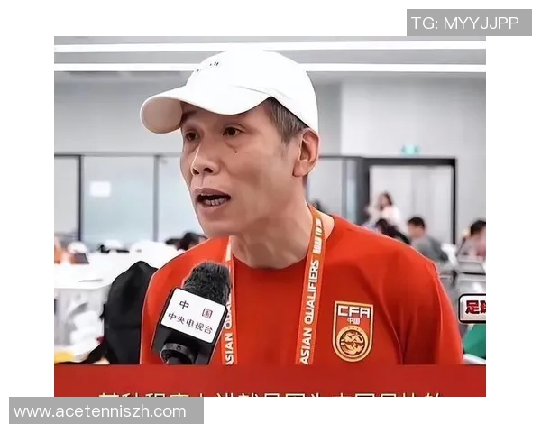 足球明星意外被替换下场引发球迷热议赛后表现备受关注 足球明星意外被替换下场引发球迷热议赛后表现备受关注