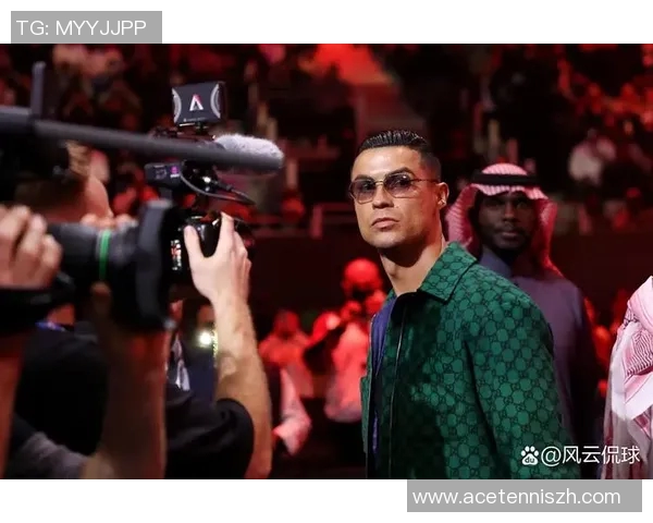 足球明星短发发型精选展示时尚与个性魅力的完美结合 足球明星短发发型精选展示时尚与个性魅力的完美结合