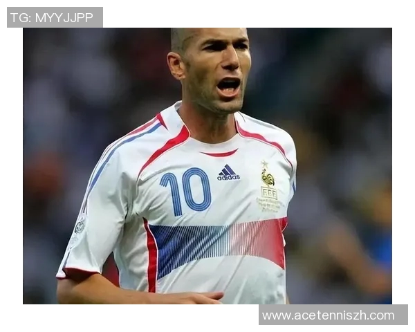 大中锋足球明星盘点及他们的辉煌成就与影响力分析 大中锋足球明星盘点及他们的辉煌成就与影响力分析