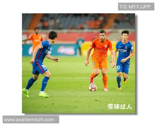 骑单车的足球明星如何在绿茵场上展现速度与激情的完美结合 骑单车的足球明星如何在绿茵场上展现速度与激情的完美结合